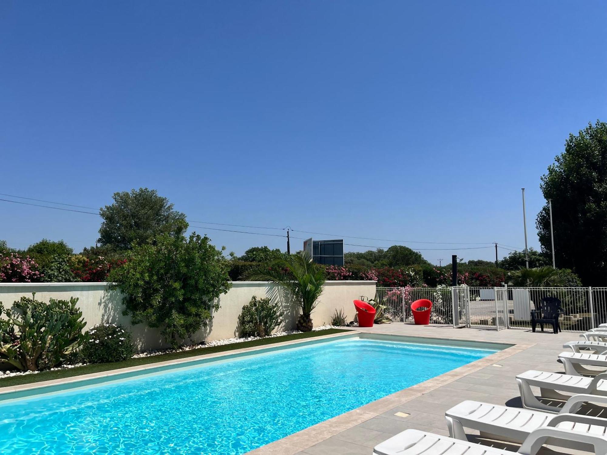 Brit Hotel Salon De Provence Kültér fotó